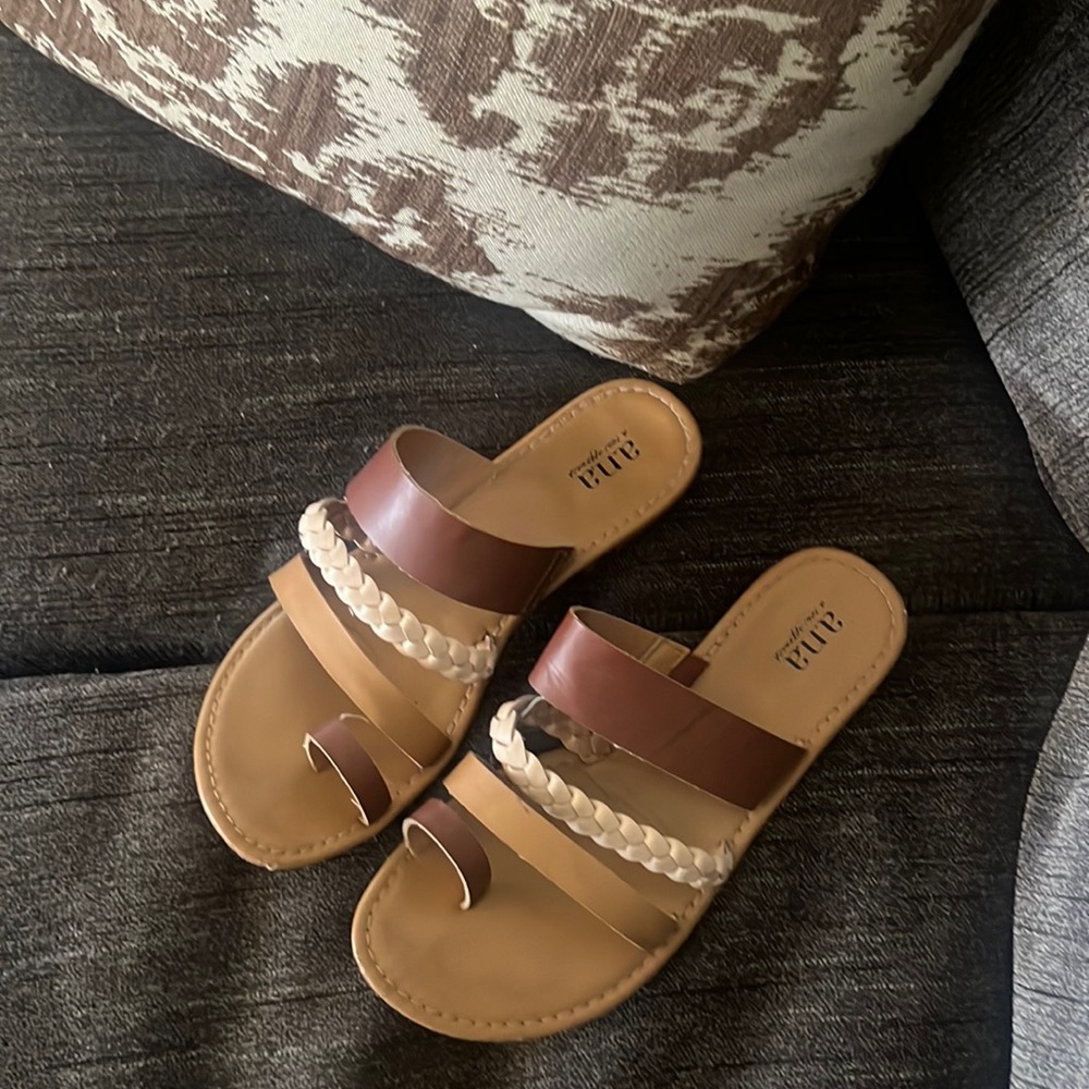 a.n.a sandals